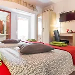 Top Center Pula Room & Apartment